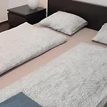 Apartment Cozy In The Middle Of Bratislava