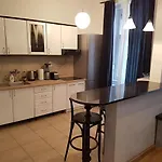 Cozy In The Middle Of Apartment