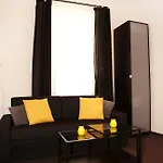 Cozy In The Middle Of Apartment *