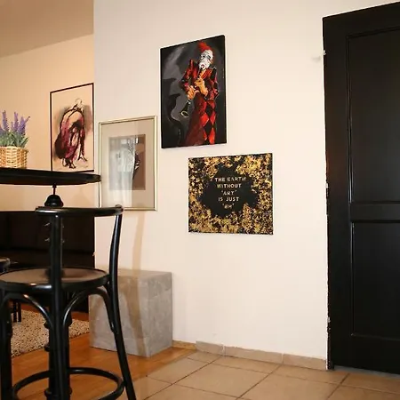 Apartmán Cozy In The Middle Of