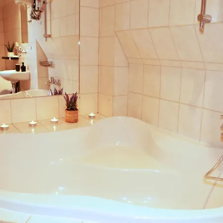 Cozy In The Middle Of * Братислава