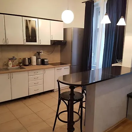 Cozy In The Middle Of Appartement